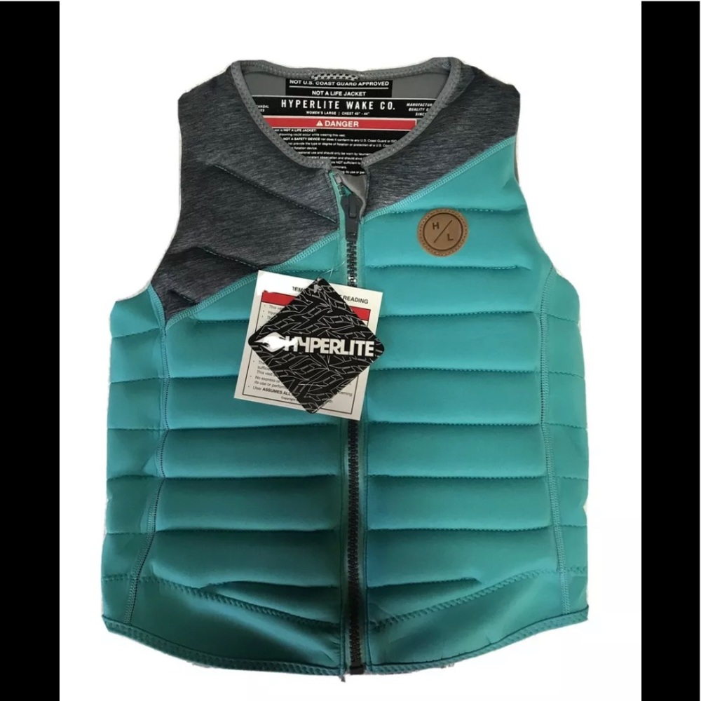 NWT Hyperlite scandal comp vest
